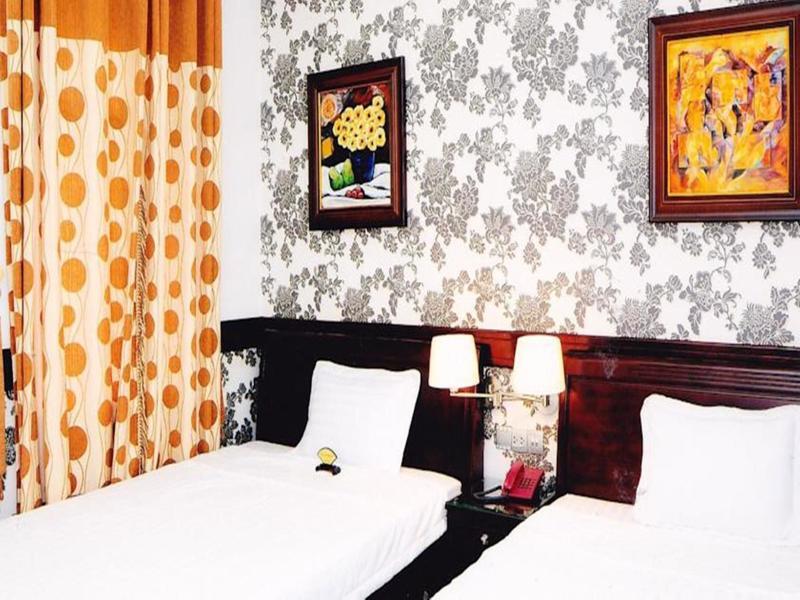 Hotel Hoang Thanh Thuy Airport 2 - Gan Am Thuc Dem Cho Hoang Hoa Tham